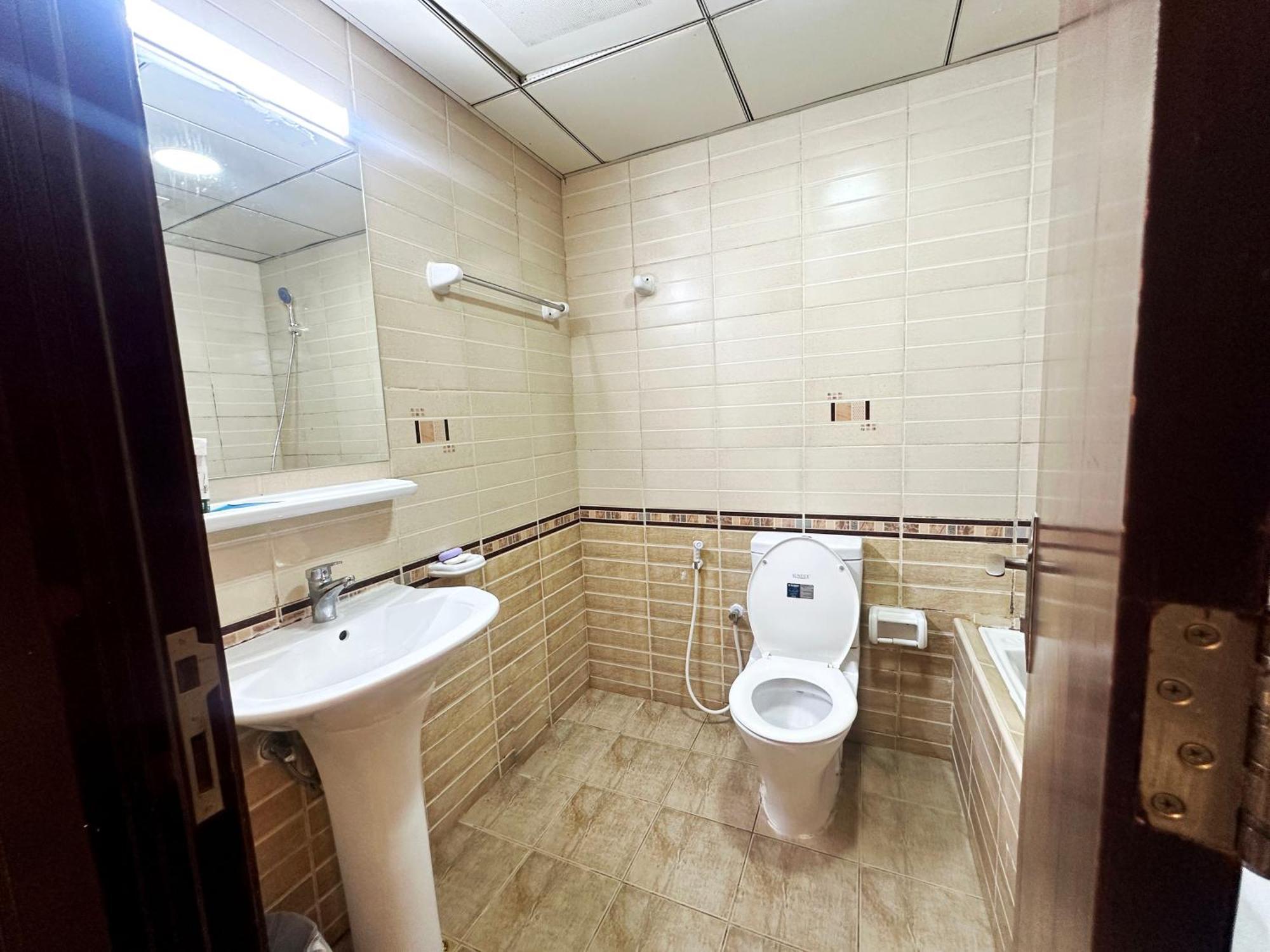 Quiet Partition Room In Tecom Barsha Heights Dubai Exterior foto